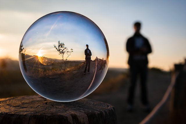 Voyance virtuelle boule de cristal